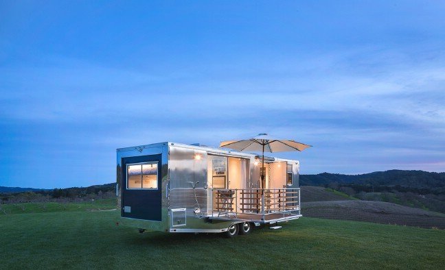 The Living Vehicle Enhances the Classic RV With All the Comfort of Modern Tiny Houses