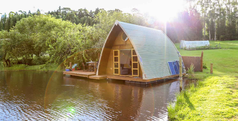 This Floating Tiny Cabin Is The Ultimate City Escape