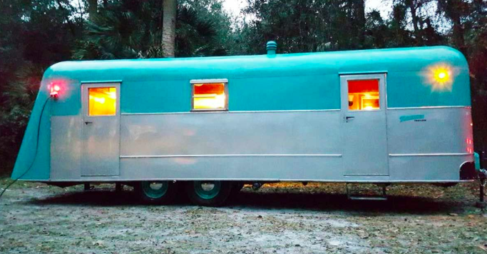 The extra warmth that the wood paneling gives to this 1948 Zimmer is unbeatable